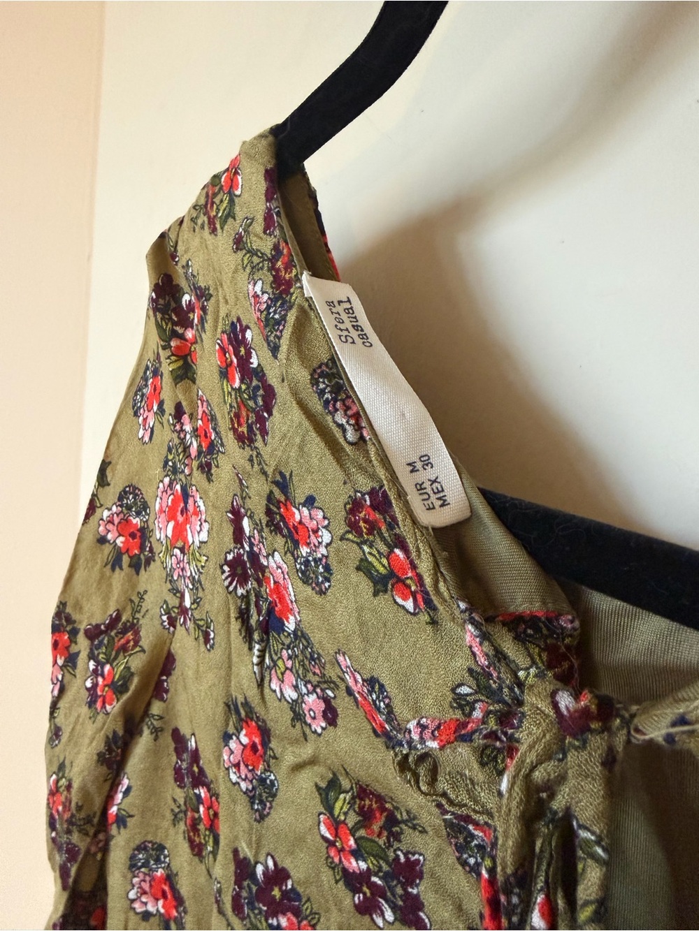 Olive Green Floral Long-Sleeve Shift Dress - Picture 4 of 4